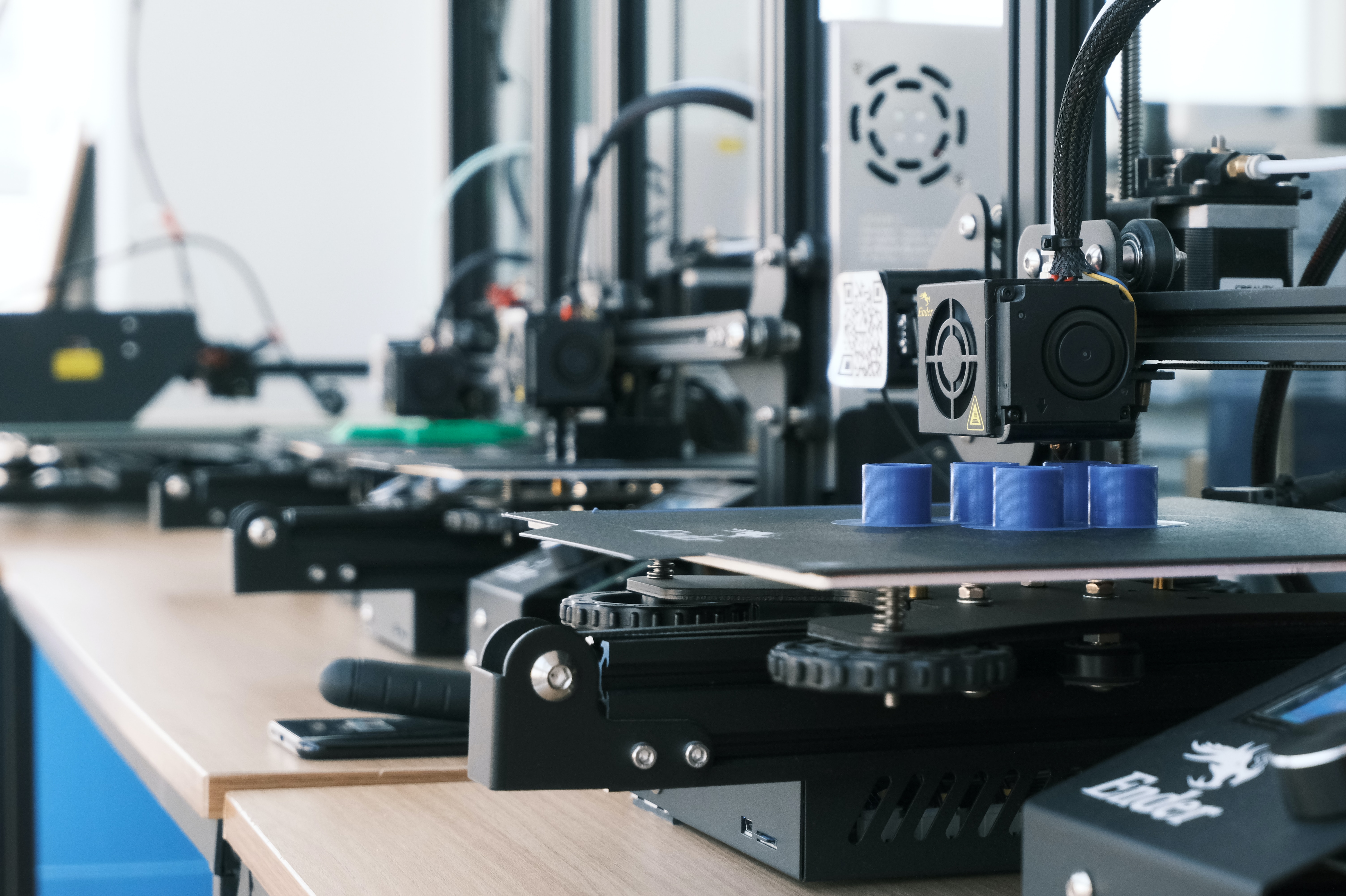 ease of 3d printing process and low capital cost can benefit large-batch manufacturing