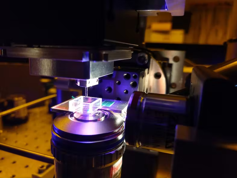 Micro 3D Printing using polymerization