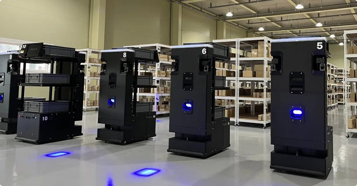 Floware is an AMR solution designed to pick 3.5 times faster than manual methods