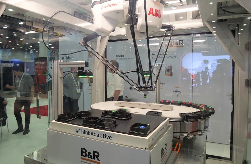 ABB delta robot with machine vision
