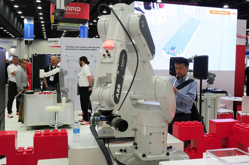 ABB's SWIFTI cobot