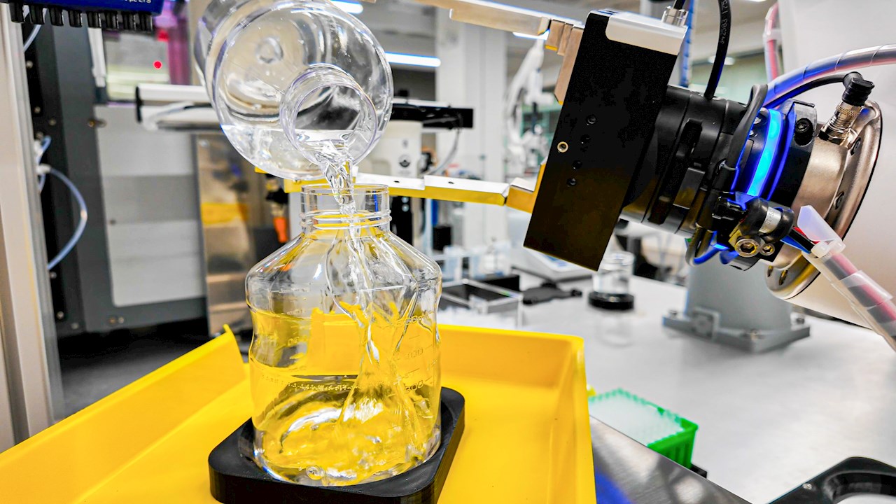 Robotic technology can improve efficiency and reproducibility in lab environments
