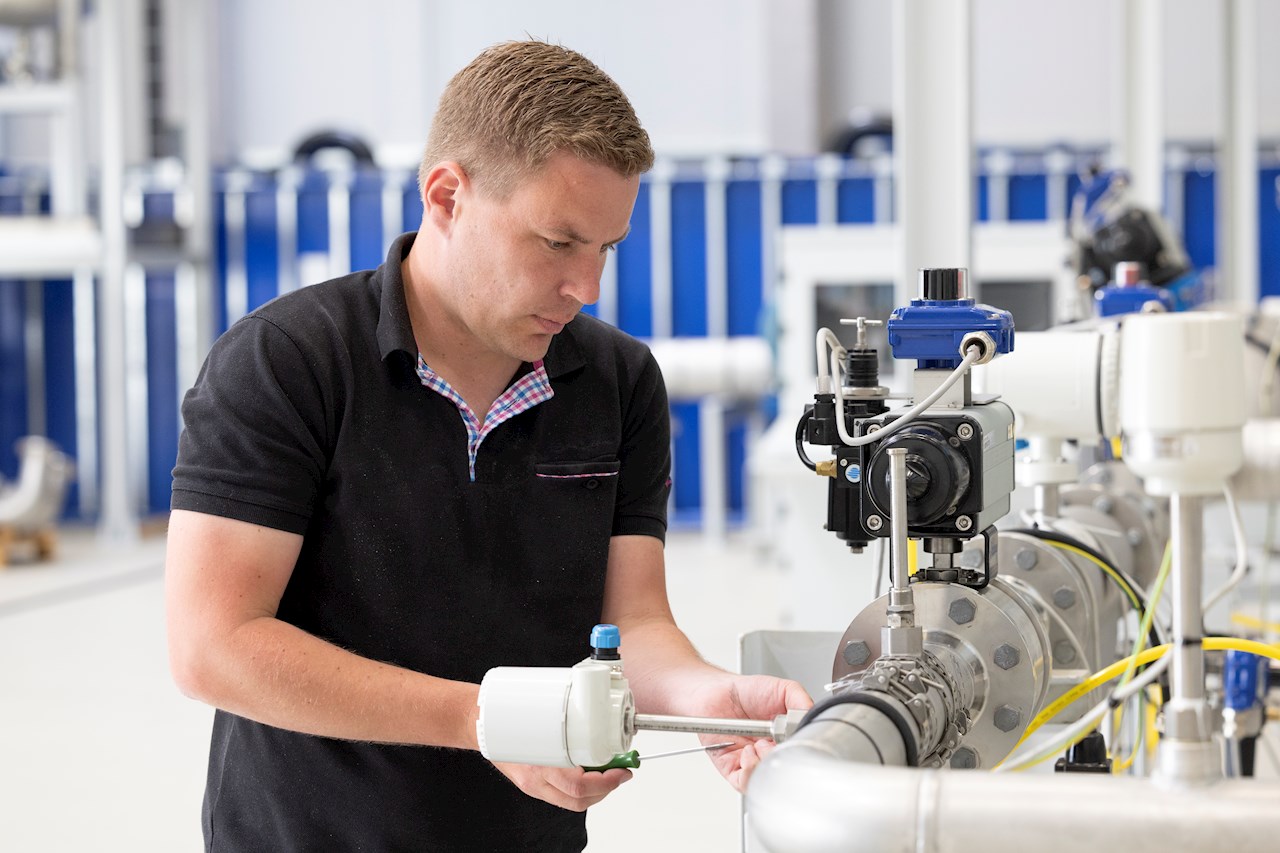 ABB’s SIL 2-certified, NINVA TSP341-N sensor is non-invasive and remote mount configurable