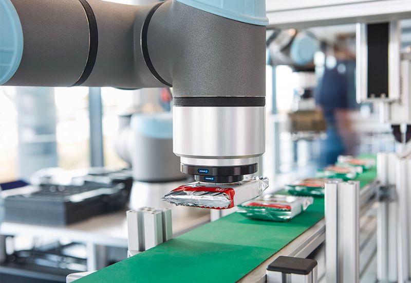 residue-free adhesive gripping possible for clean room applications