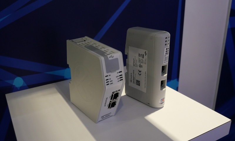Protocol conversion gateways and networking equipment