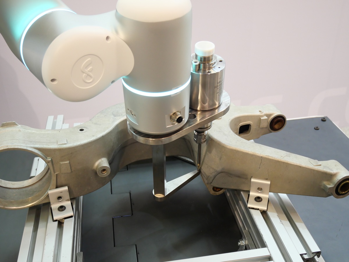 Flexiv uses force to guide the robots, not interpolated points