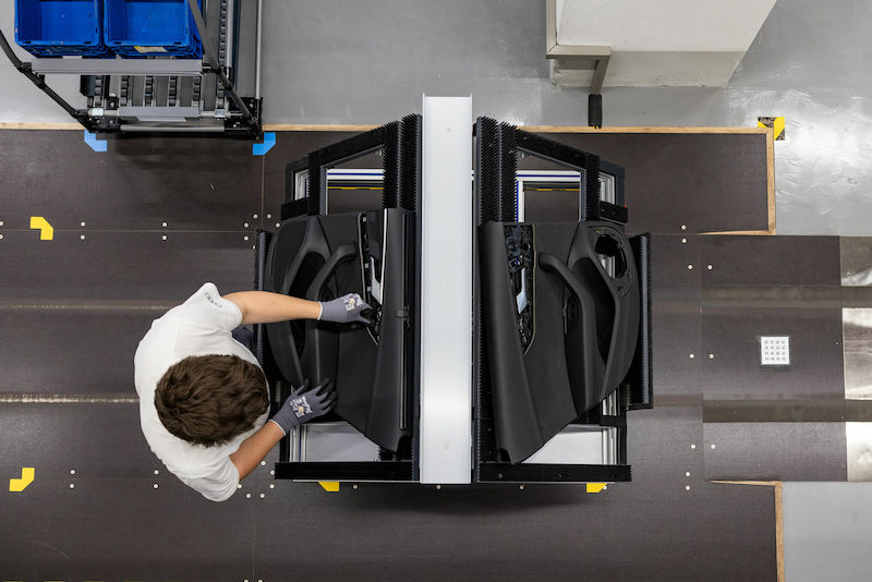 Audi uses modular assembly over assembly line production