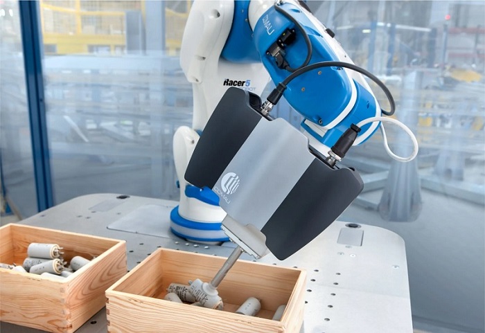 Comau robot