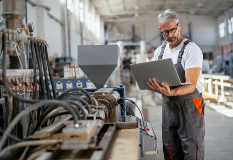 Benefits to using CMMS to collect maintenance data and have single platform