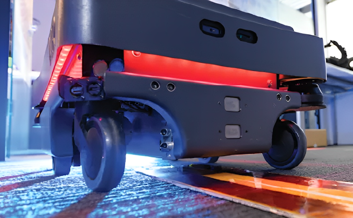 CaPow's battery-free power delivery system for mobile robotics