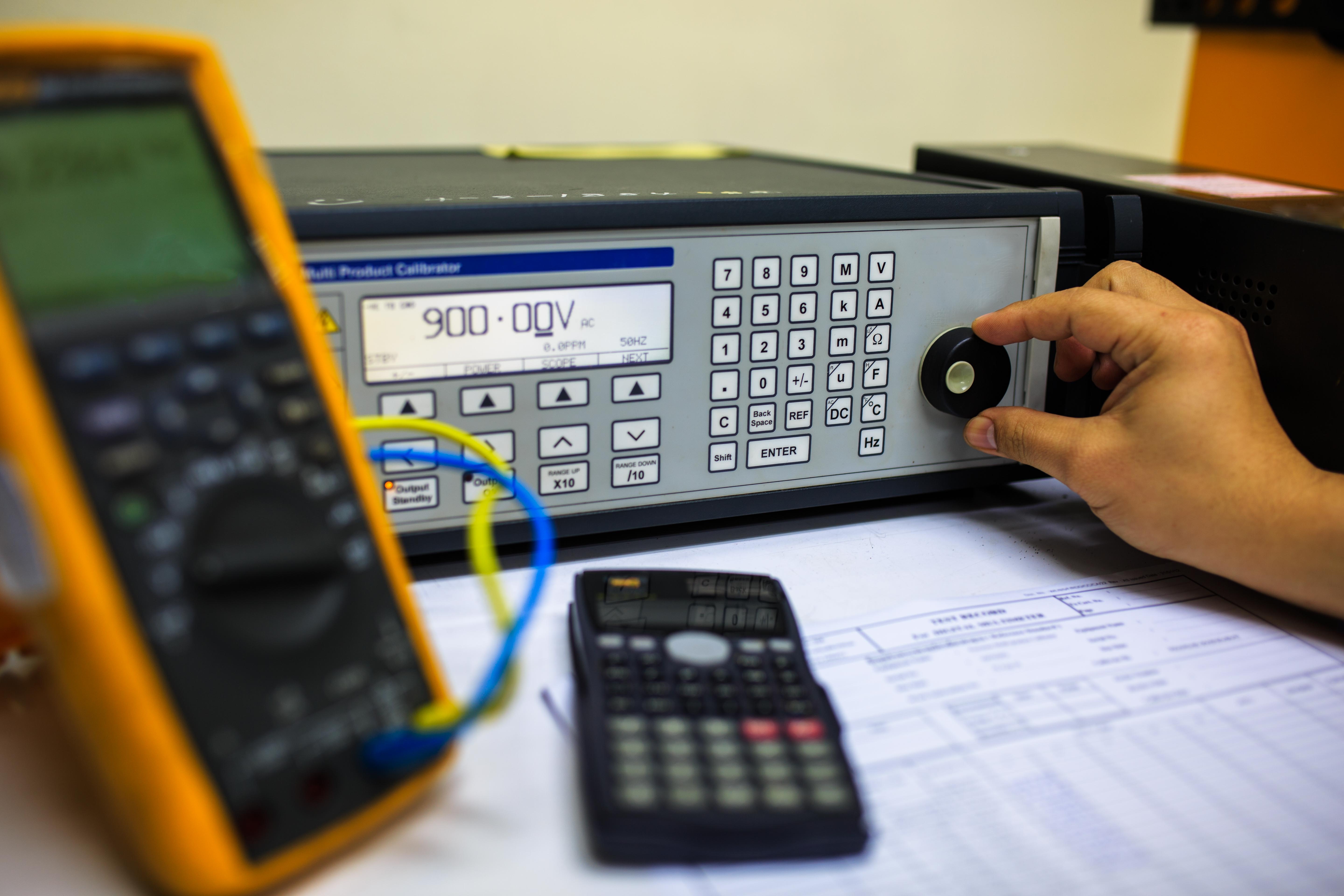 electrical device calibration, multimeter calibration
