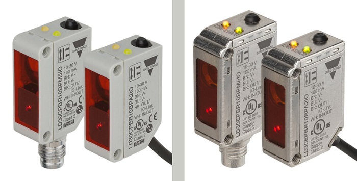 Plastic housing on the left side, stainless steel on the right side
