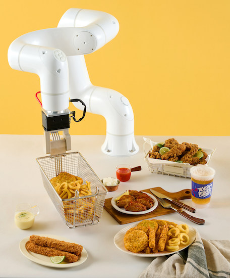 Doosan Robotics E-SERIES, NSF-certified cobots can make nearly any food or beverage: from fried, to barbecued, to baked goods