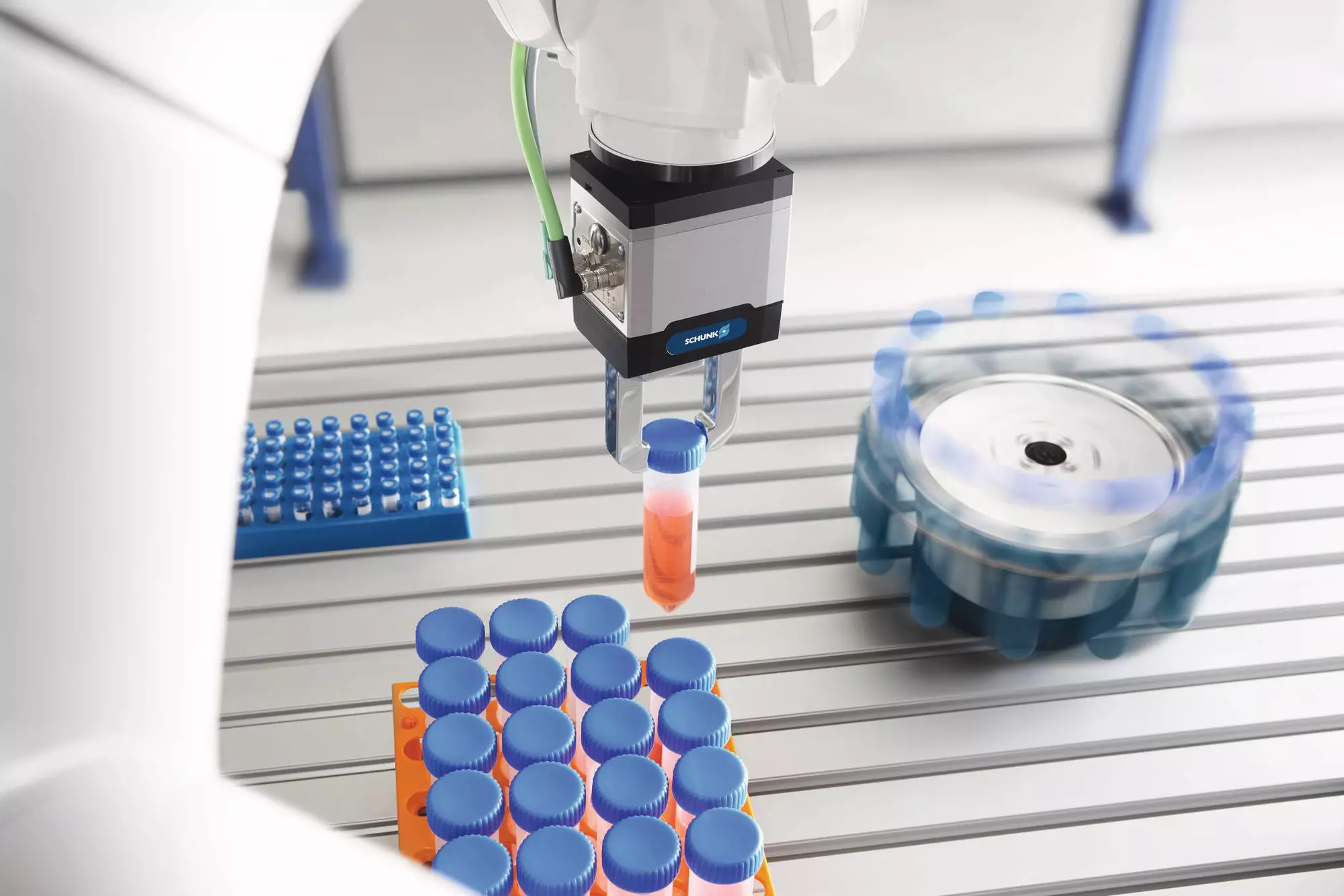 Schunk EGK Gripper IP67 rated for cleanroom applications