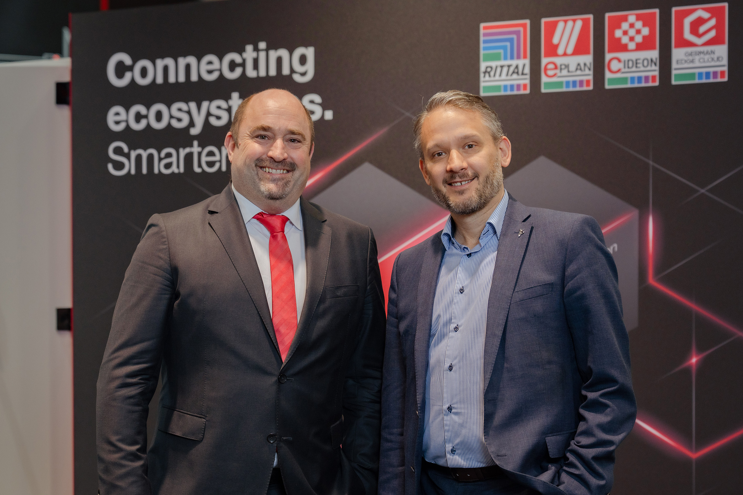 EPLAN CEO Sebastian Seitz (at left) and Dassault Systèmes Managing Director Eurocentral Dominic Kurtaz are certain that the deep integration of EPLAN and the 3DEXPERIENCE platform will considerably increase process efficiencies for common clients. 