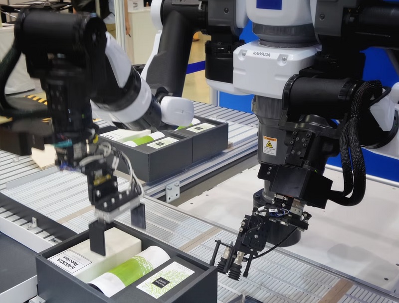 Assembly robots
