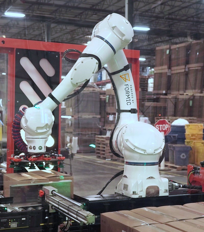 Palletizing robot application