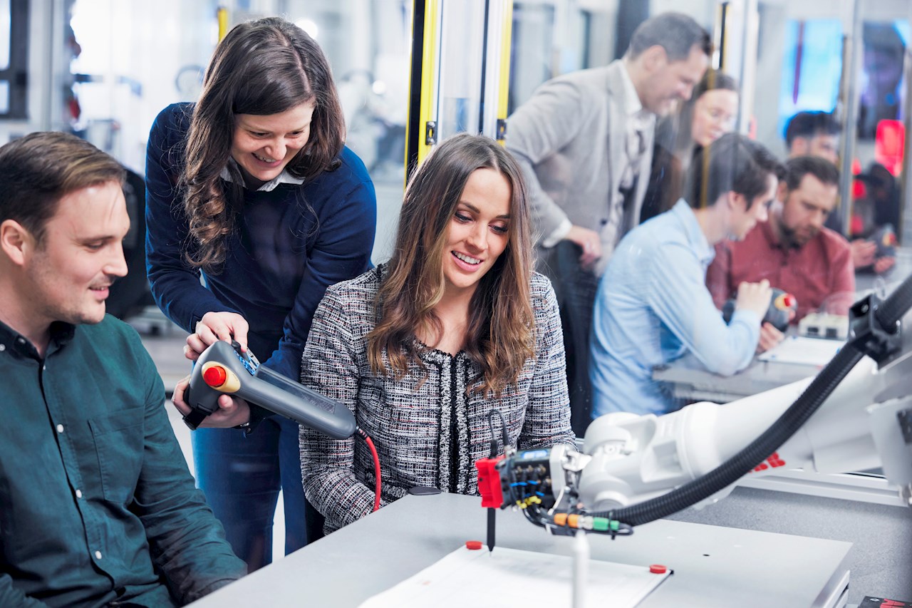 ABB Survey Nearshoring and Reshoring