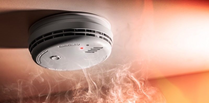 Ionization smoke detector