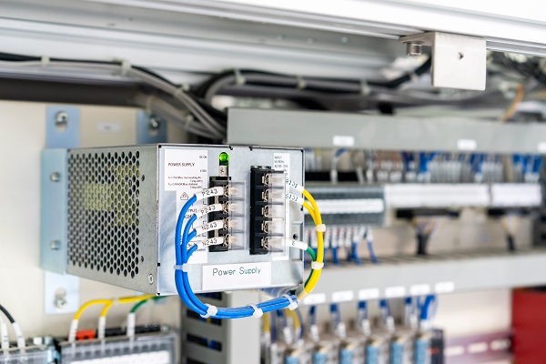 Power supply in a cabinet