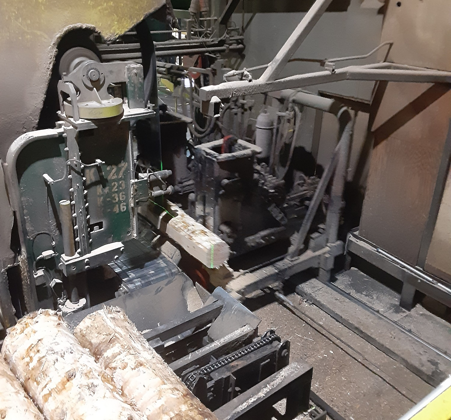 Multi-pass bandsaw rigged for larger cuts.
