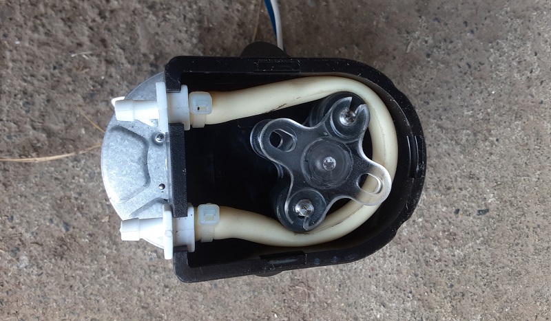 Small peristaltic pump