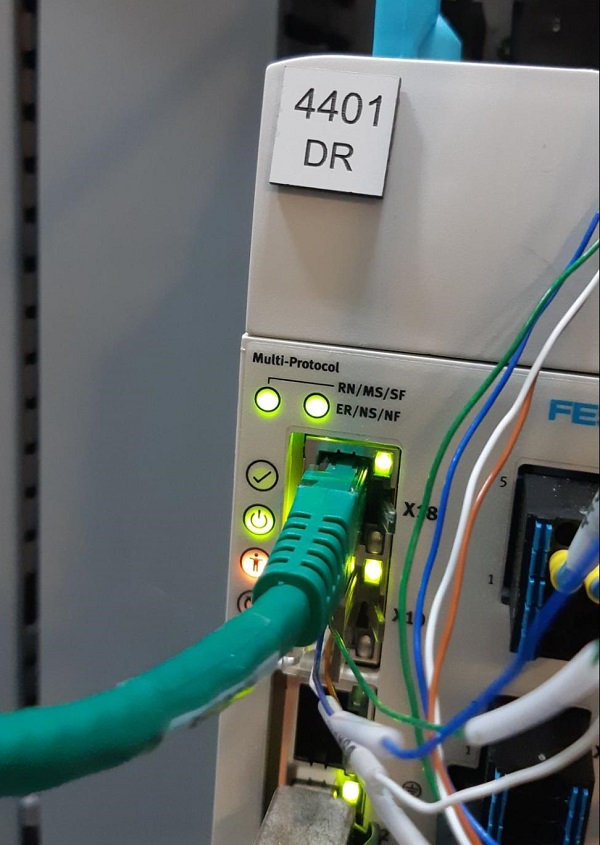 Status indicators on a communication module
