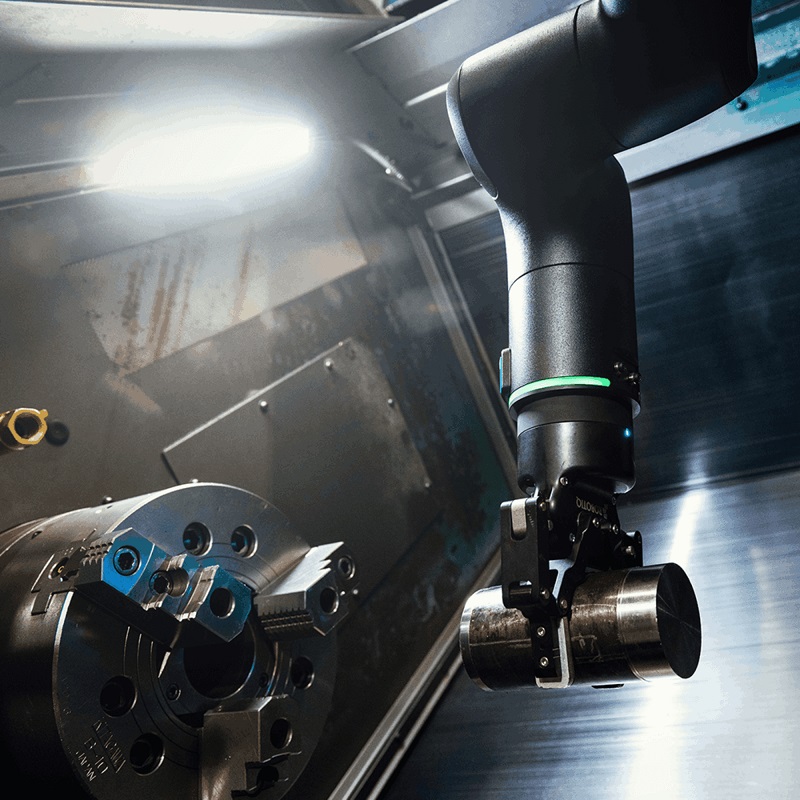 Kinova cobot machine tending