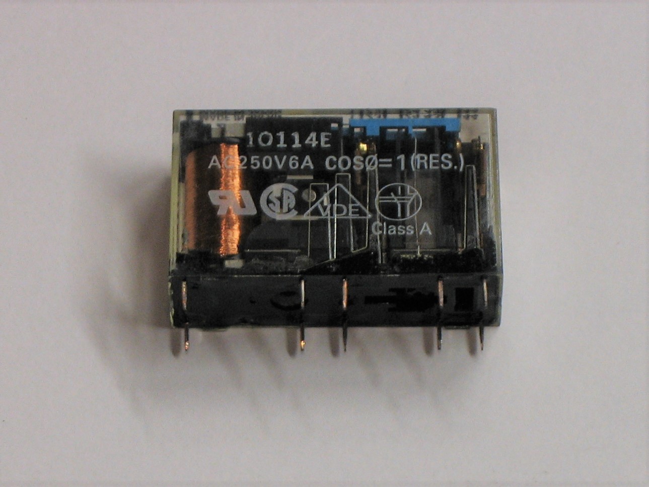 single throw relay