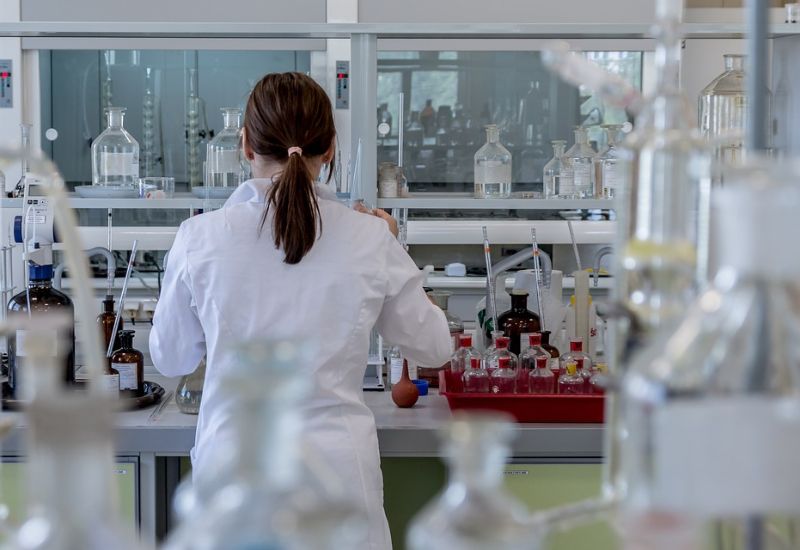 Automated labs to shorten time between production and research and development