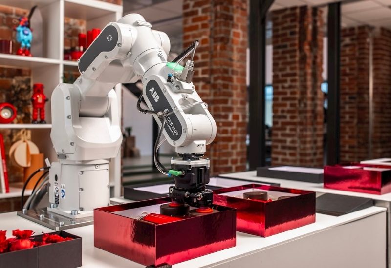 ABB's grab-and-drop block design programming software