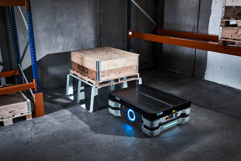ROEQ’s lifter module can lift up to 760 kg of goods