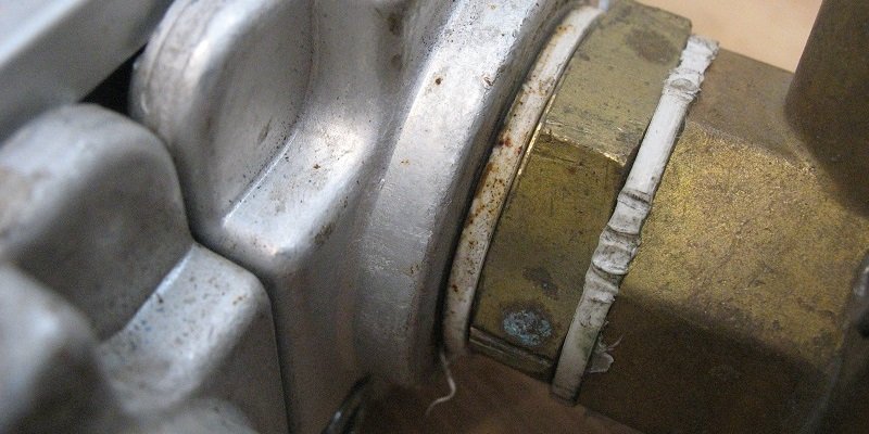 Pneumatic fitting corrosion