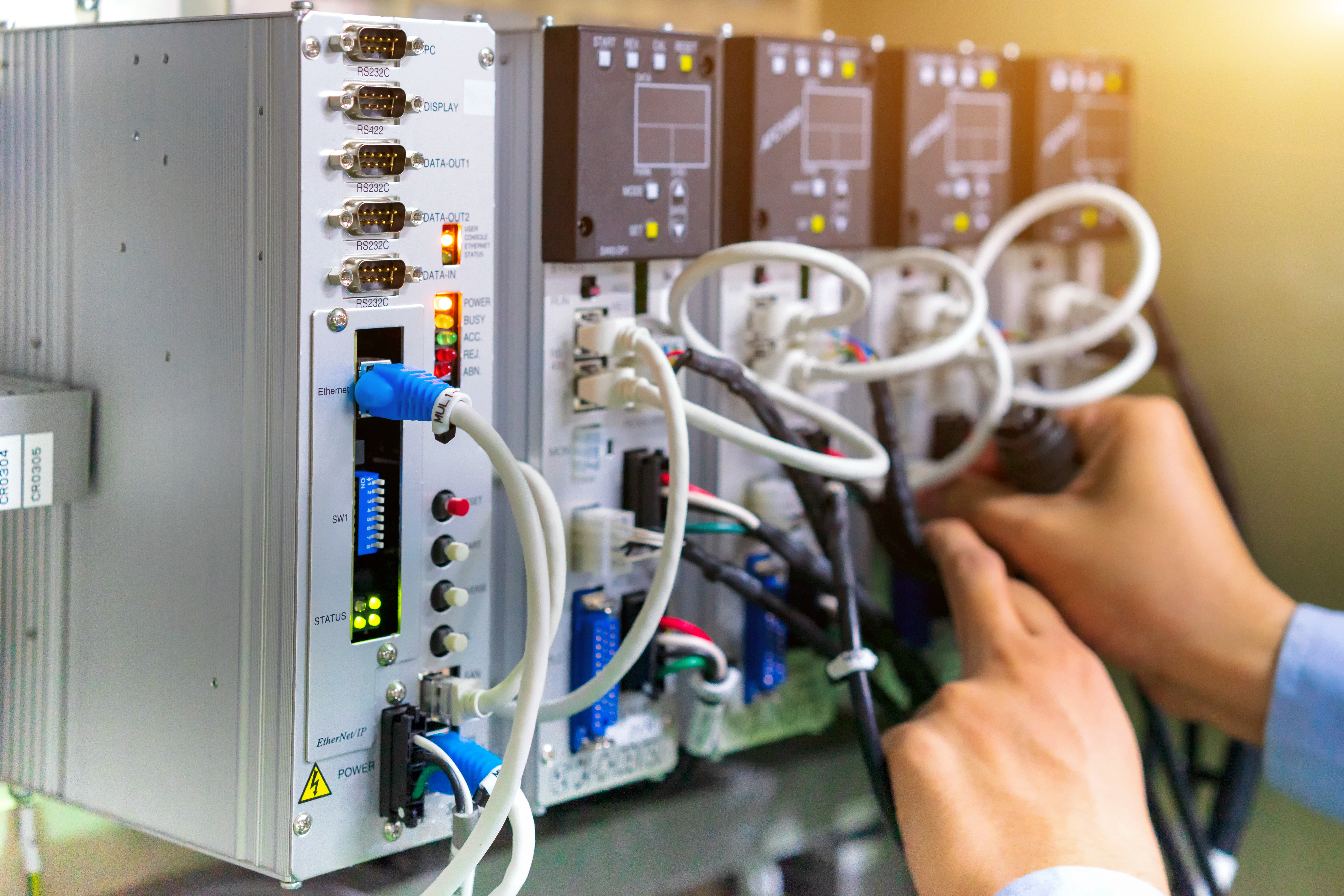 RS-232 network standard still used in industrial devices today