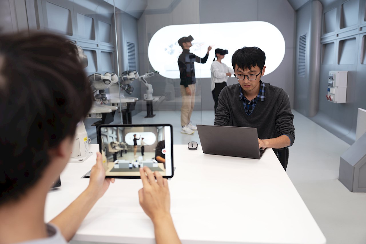 Digital manufacturing ecosystem