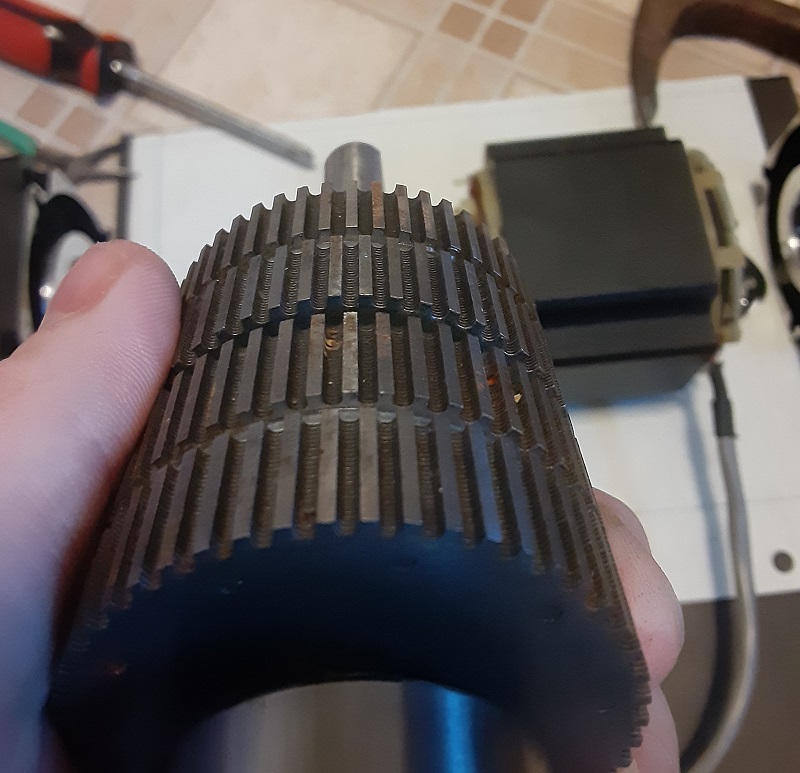 The rotor of a stepping motor has many offset ferrous 'teeth' but it's not a gear!