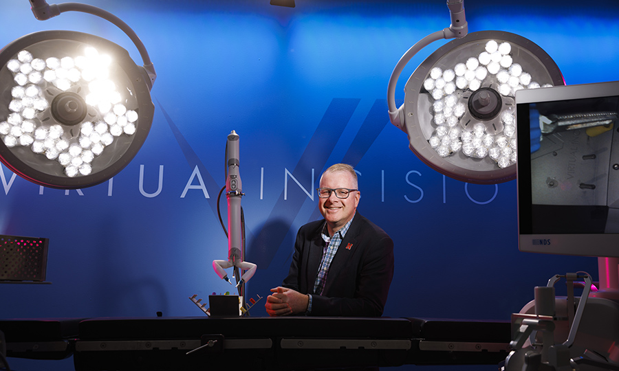 spaceMIRA was developed by Professor of Mechanical Engineering Shane Farritor and his students at the University of Nebraska-Lincoln
