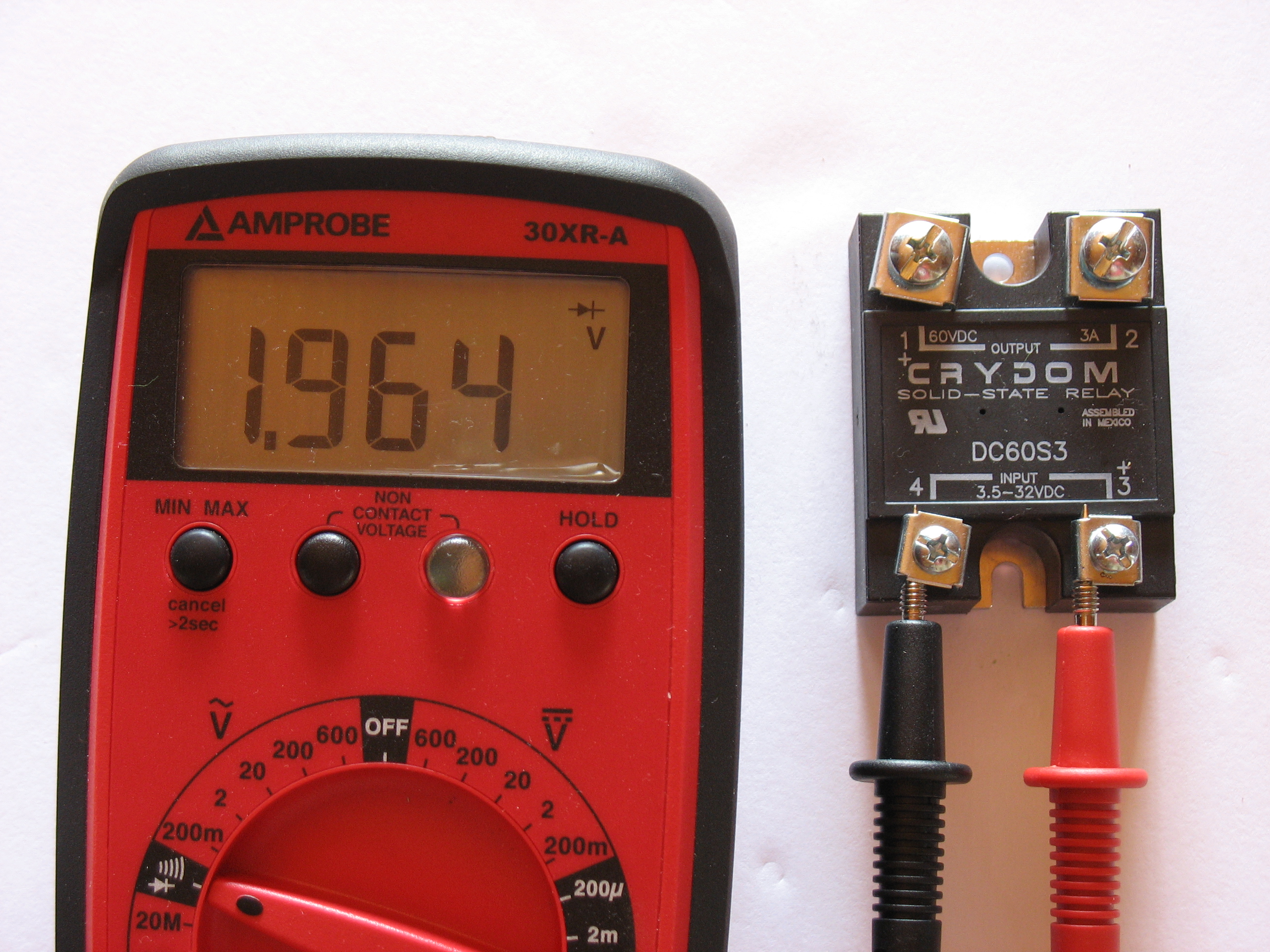 Solid state relay with a diode test function for coil voltage