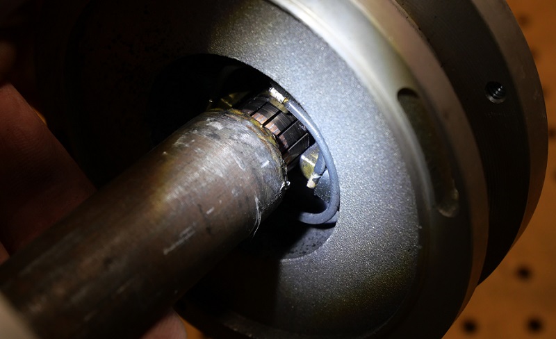Brush contacting rotor
