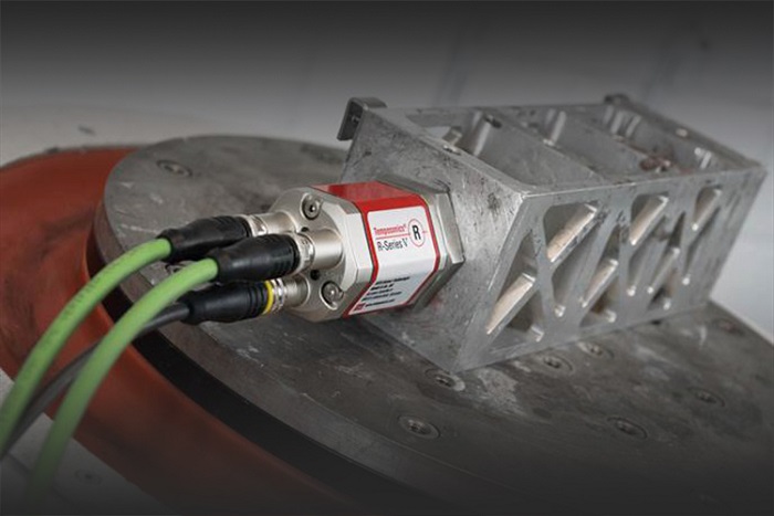 Position sensor from temposonics