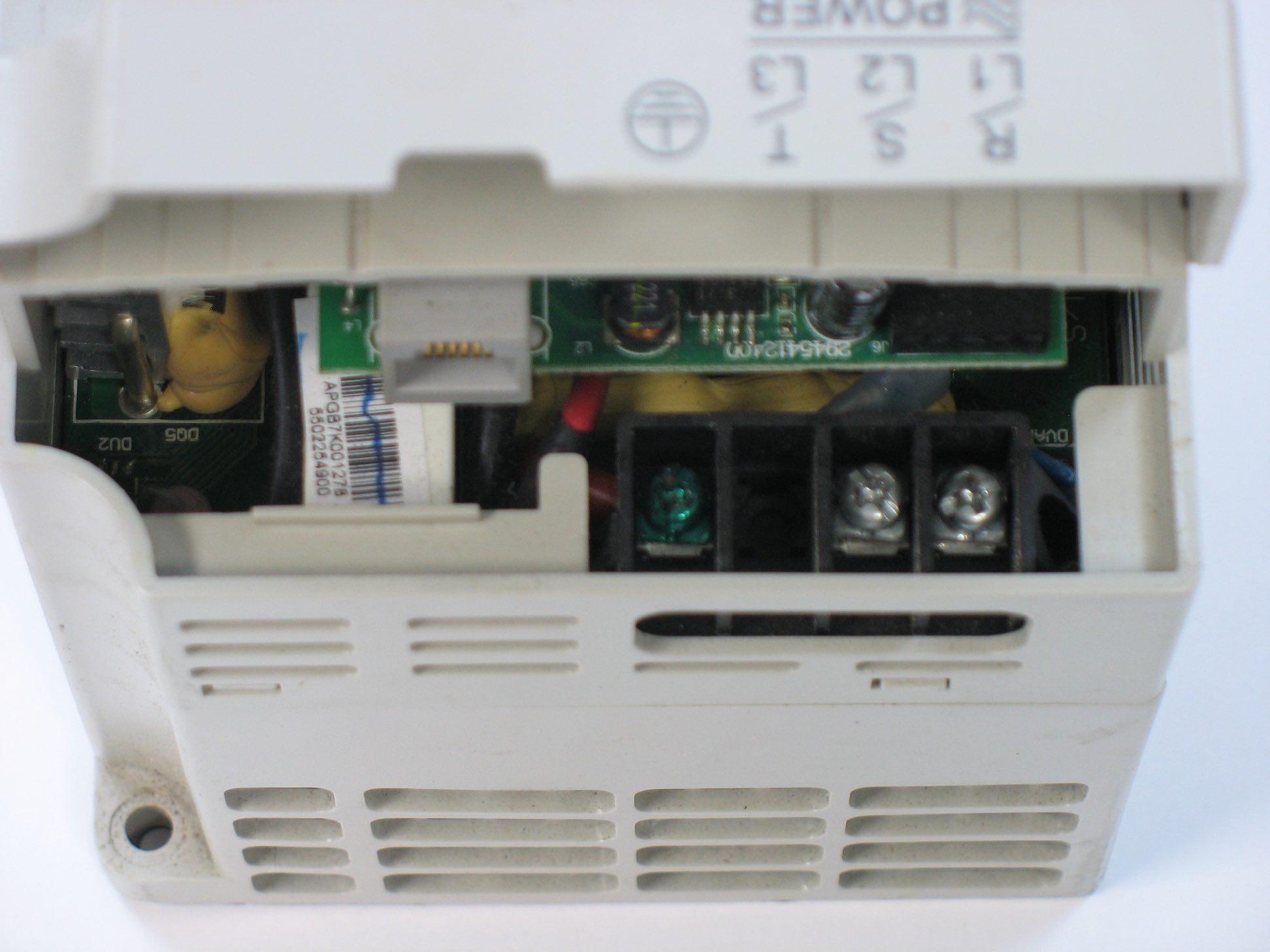 What is VFD control? Input terminals of a VFD for single-phase line inputs