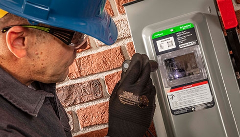 Viewing window for safety switch