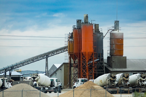 cement mixing plant