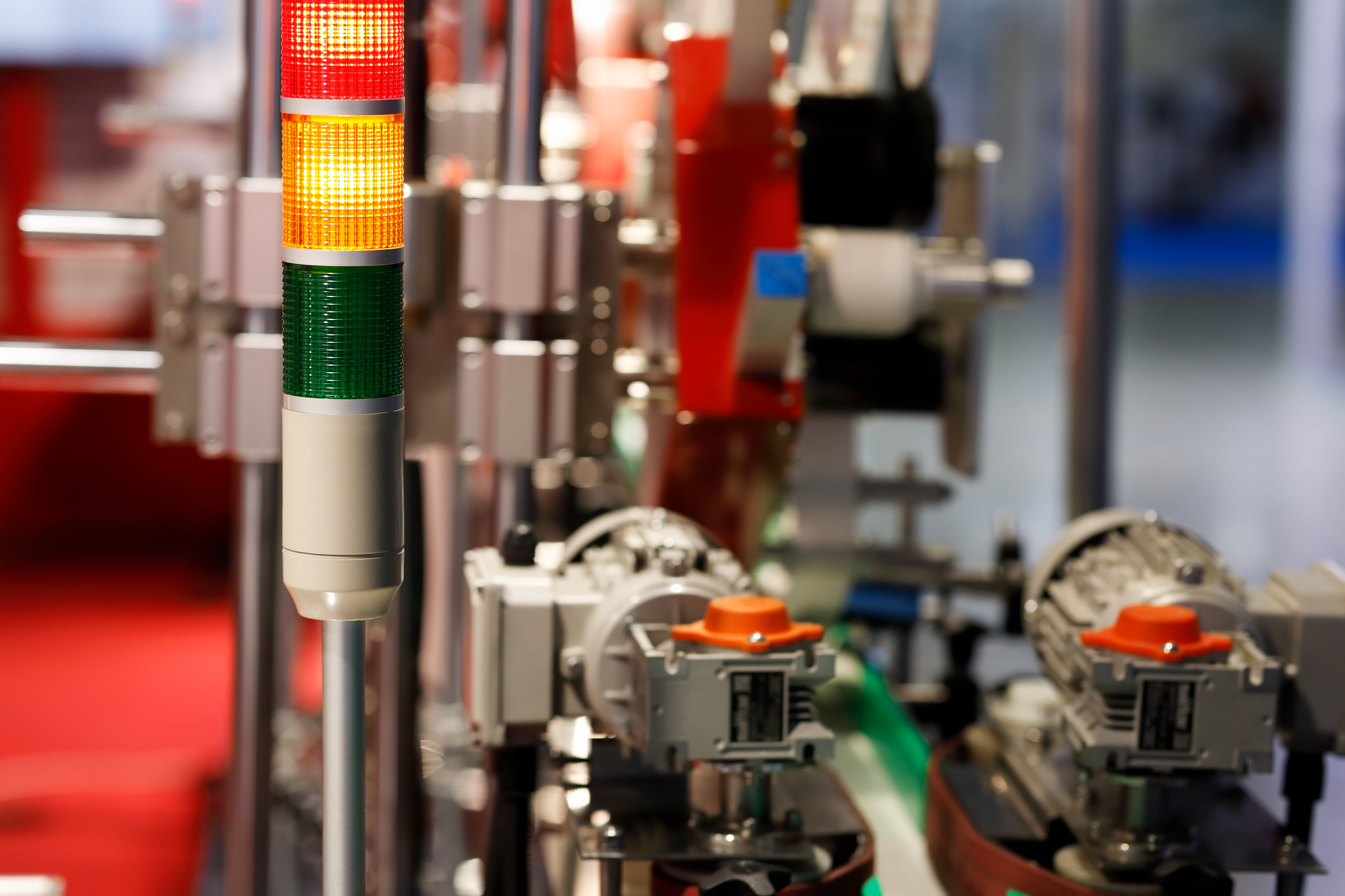 LED signal towers / LED light towers provide machine status