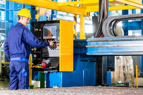HMIs can be damaged by moisture and vibration
