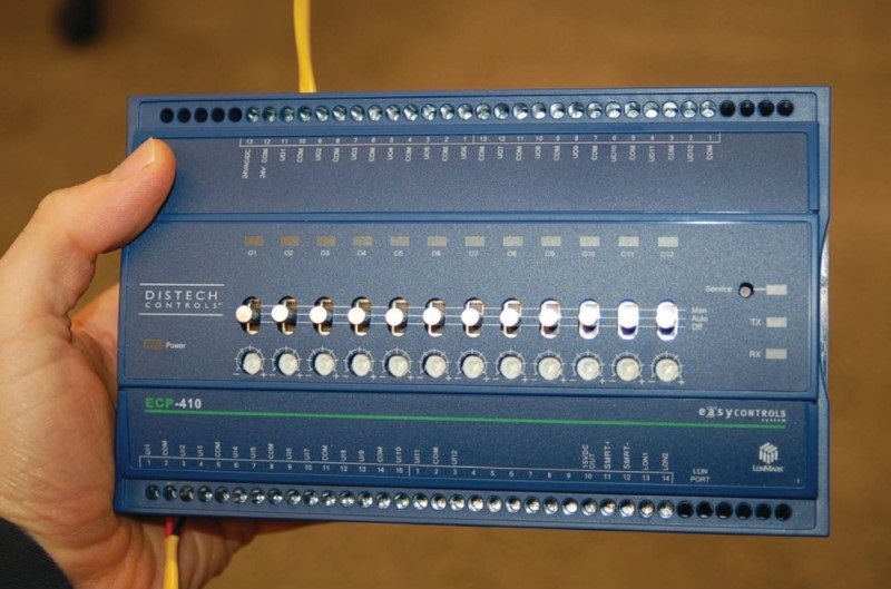 Distech model ECP-410 unit small-scale DDC