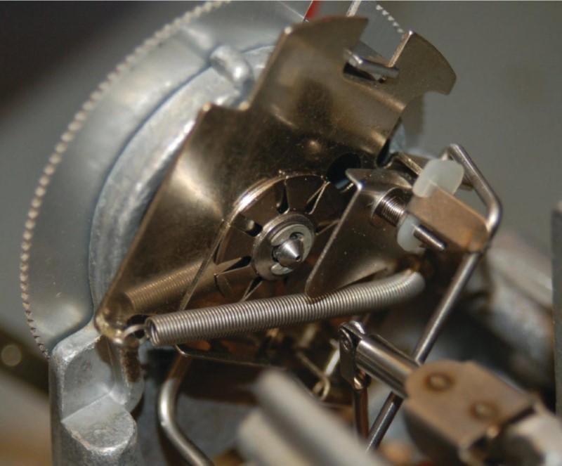 motion-balance pneumatic control unit mechanism