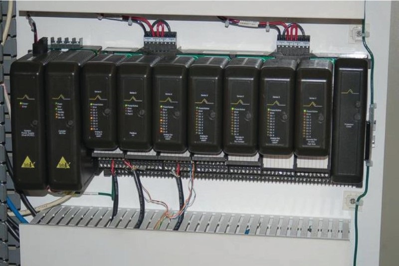 Emerson DeltaV DCS rack with processor and multiple I/O modules