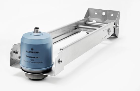 Emerson Rosemount Radar Transmitter on extendable bracket