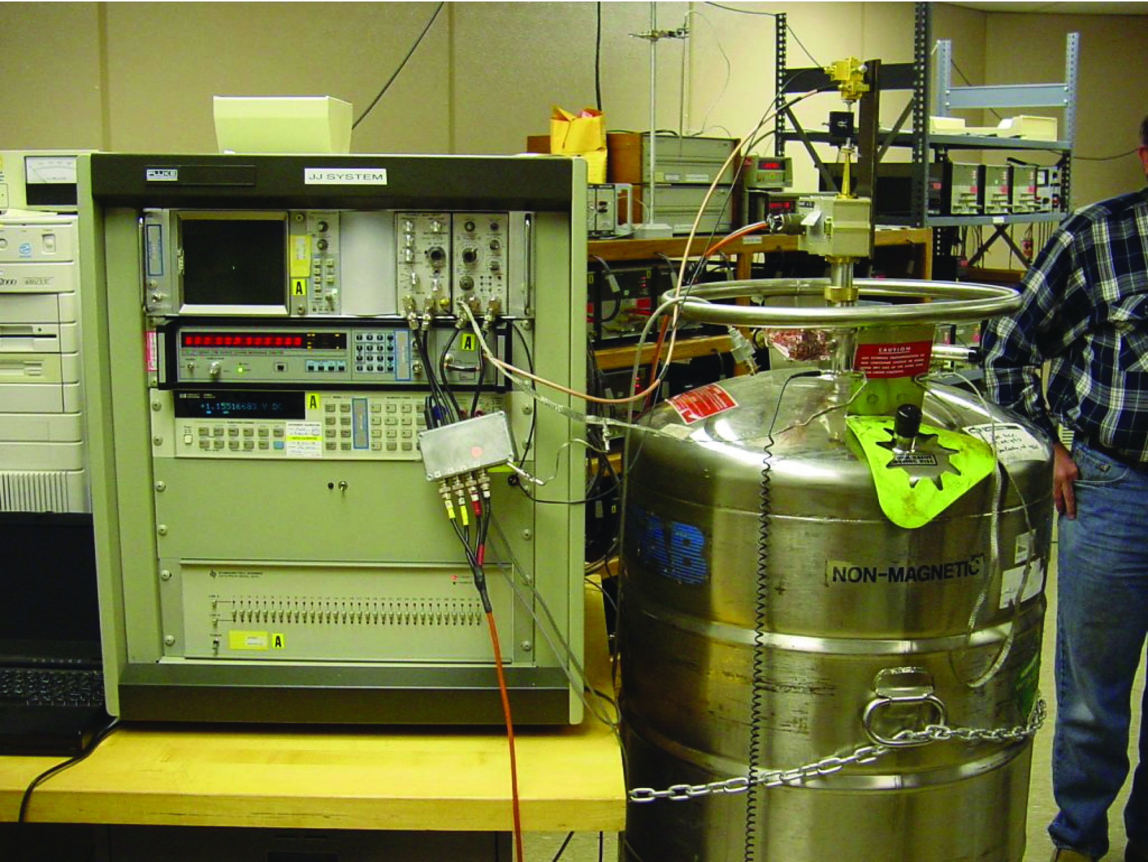 Josephson Junction array in the primary metrology lab